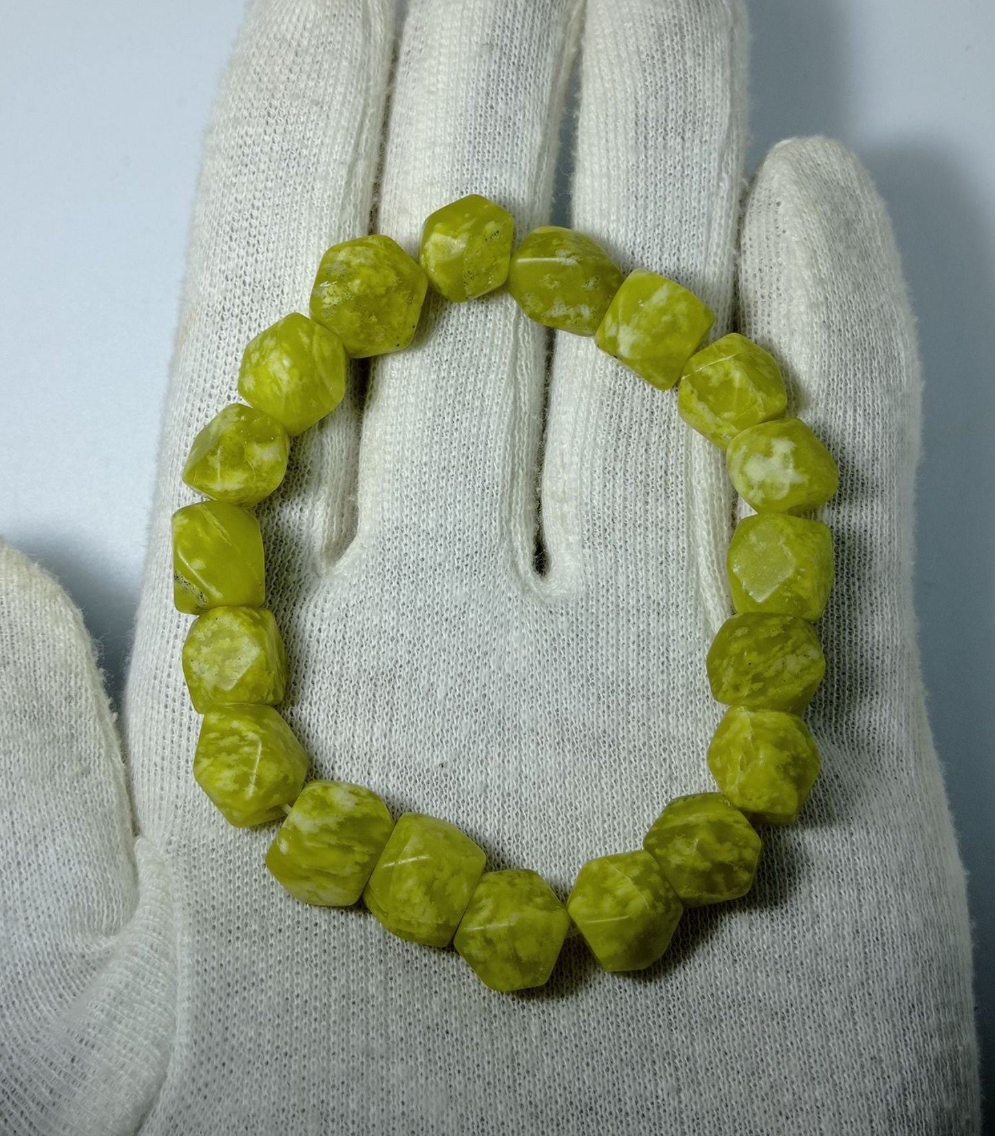 Natural Heart Chakra Serpentine Gemstone Bracelet - also known as Zehrmora Bracelet