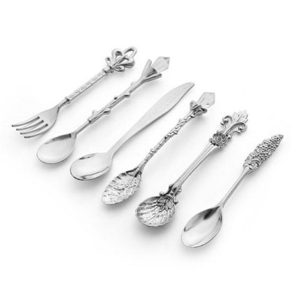 6pcs / Set Vintage Mini Coffee Spoons Suit Royal Style Metal Carved Coffee Fruit Cutler Dessert Flatware Kitchen Tools, Gold, Red Bronze, Antique Bronze（With Red Fork）, Antique Bronze（With Antique Fork）, Silver