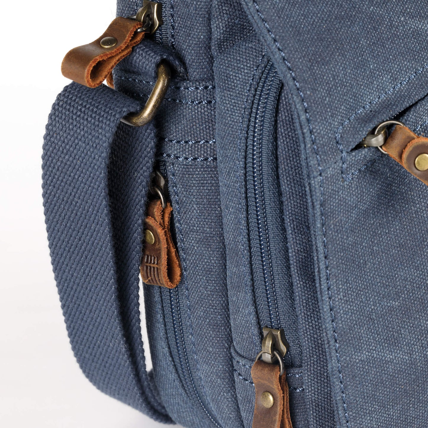 TRP0239 Troop London Classic Canvas Across Body Bag