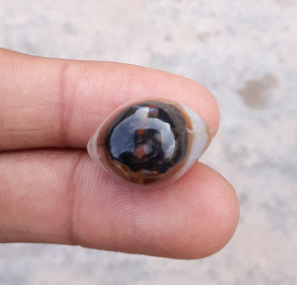 31ct Natural Eye Agate For Sale - Aqeeq - Dimension 22x15x15mm