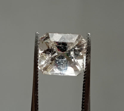 4.5ctTopaz - Whie Topaz Faceted Gemstone - Novemeber Birthstone - White Pukhraj - 9.7x8.5mm