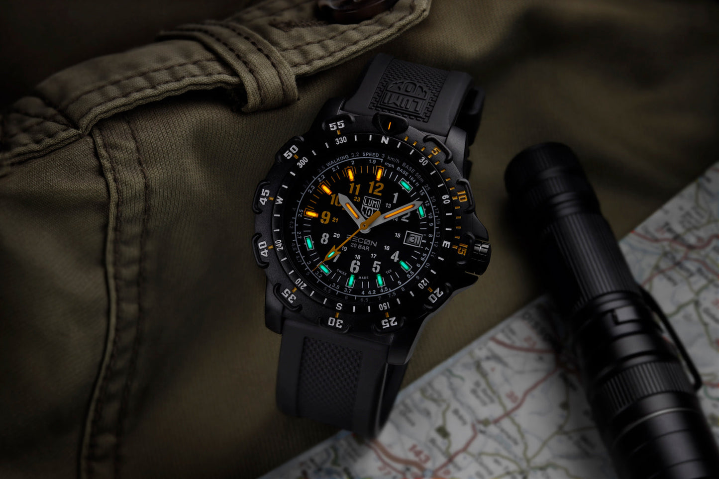 Luminox RECON Point Man 45 mm Heritage Watch Set