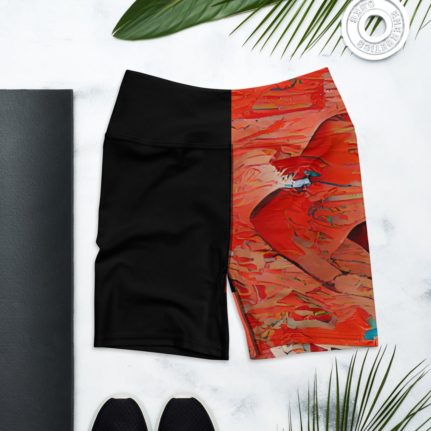 Half Black Half Hónghǎi - Womens Yoga Shorts