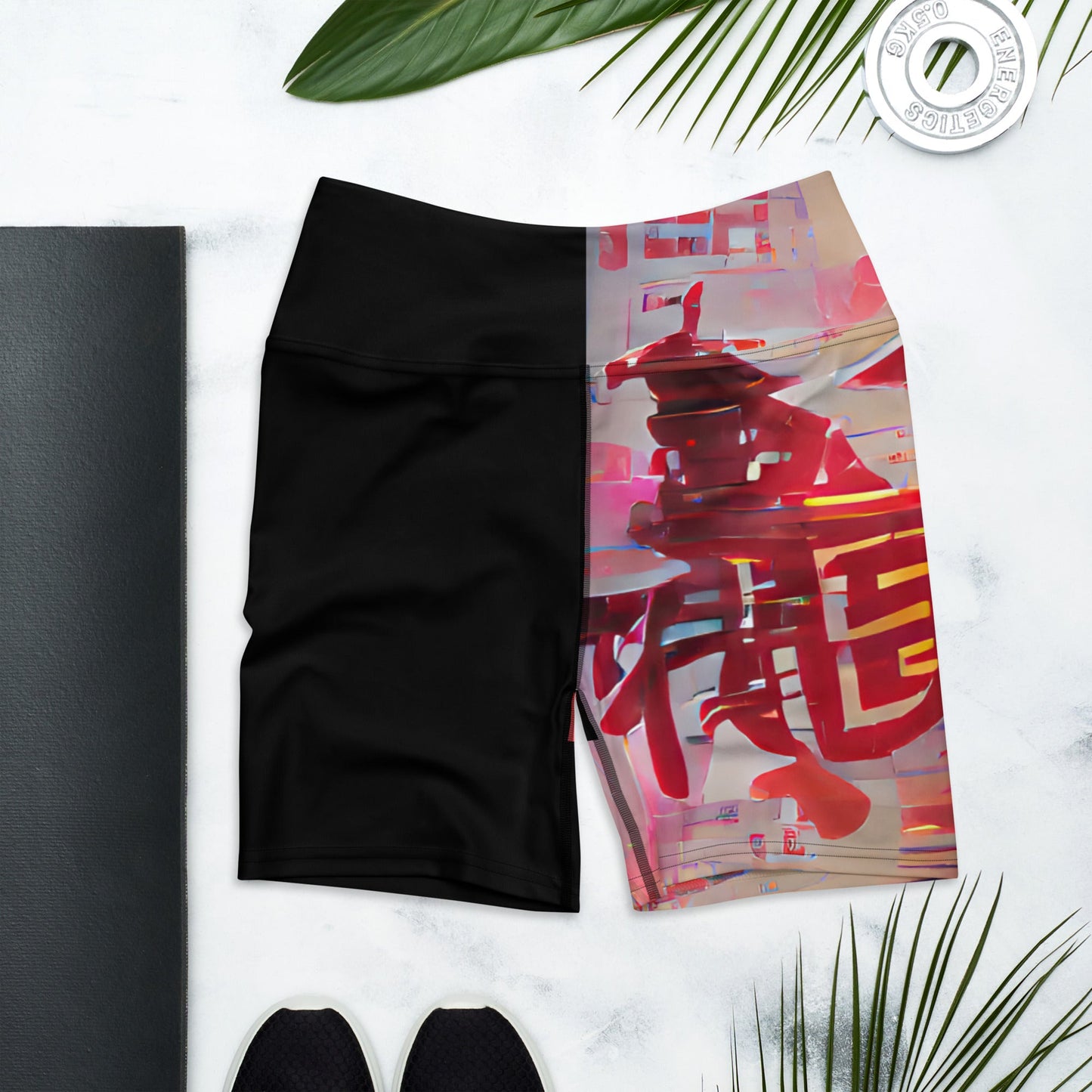 Half Black Half Báijiǔ - Womens Yoga Shorts