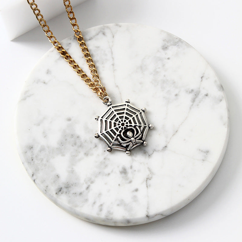 Exaggerated Spider Design Halloween Pendant Necklace