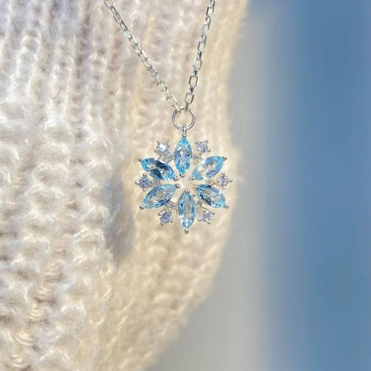 Rhinestone Sky Blue Snowflake Pendant Necklace