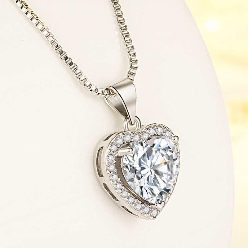 New White Zircon Heart Pendant Necklace