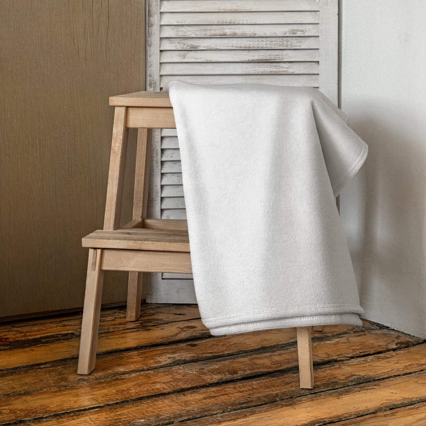 iSAW White Beach Towel - iSAW Company