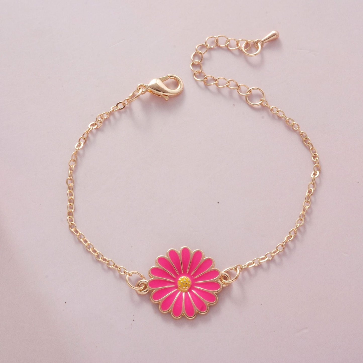 Simple Daisy Bracelet