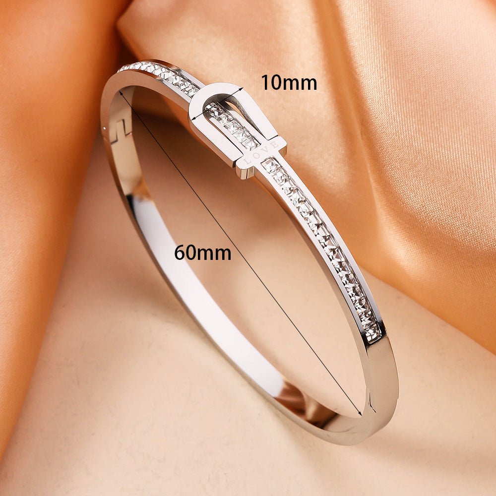 Exquisite Buckle Bracelet