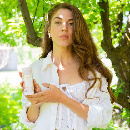 Camille Beckman Scented Talc-Free Body Powder (3 oz) – Perfumed Dusting Powder by Camille Beckman