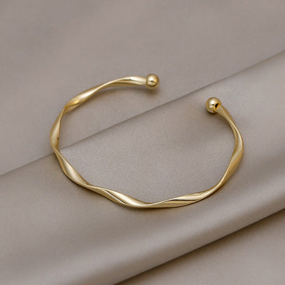 Tide Twisted Simple Bracelet