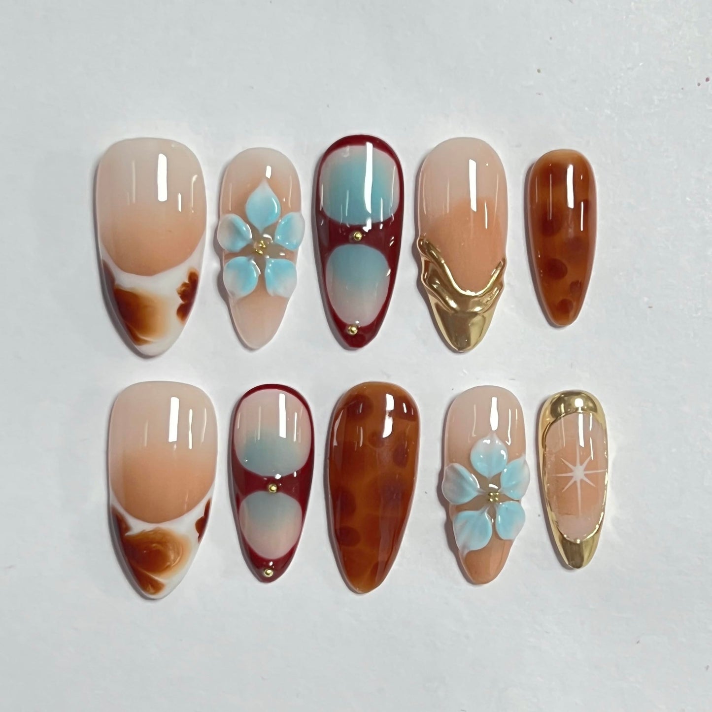 CTTHNBD Medium Press on Nails Almond – Flower Gold Line, Ombre Brown