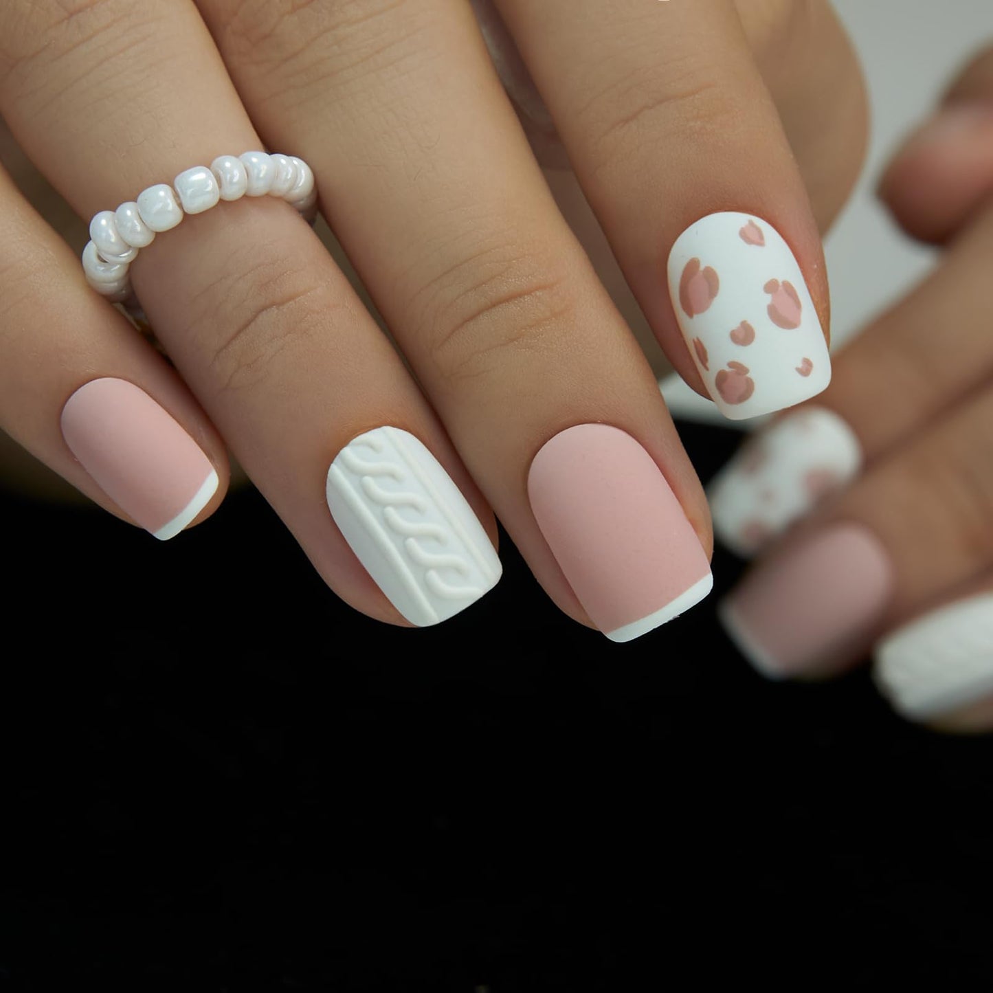 CurvLife Press On Nails – 30Pcs Soft Gel Kit with Glue Tabs & Adhesive, Cozy Knit Leopard Pink