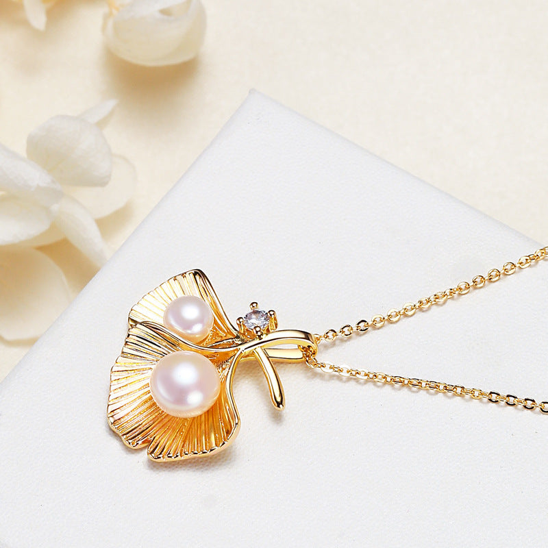 Double Leaf Zircon Pearl Pendant Necklace