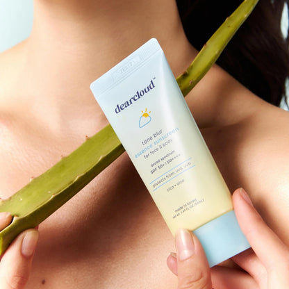 Dearcloud Tone Blur Essence Sunscreen SPF 50+ PA++++ — Vegan Face Primer Sunscreen (1.69 fl oz)