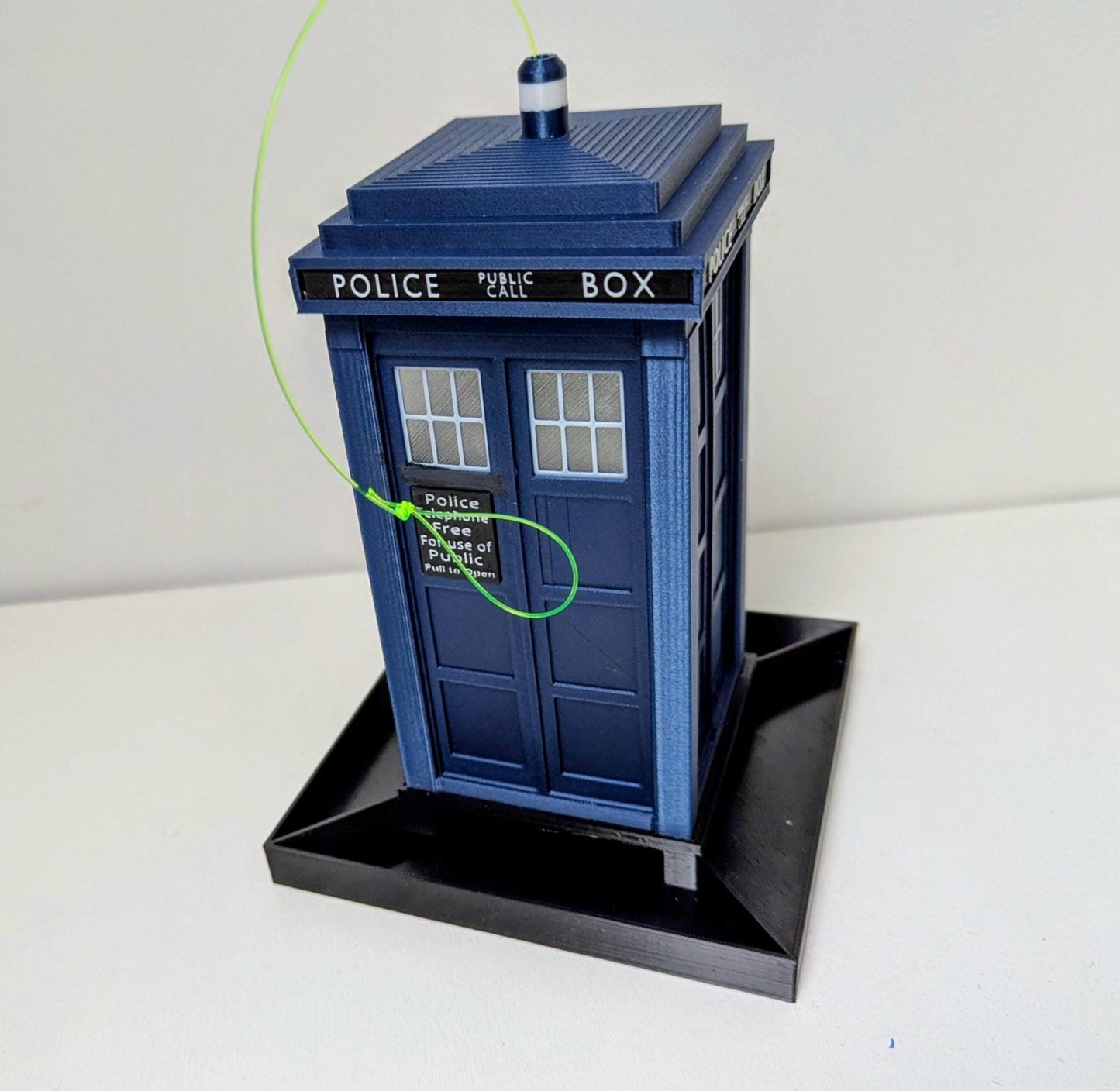 Doctor Who TARDIS Bird Seed Feeder, Handmade 3D Printed Bird Table, Police telephone box in Royal Blue or Navy , Whovian Gift Idea