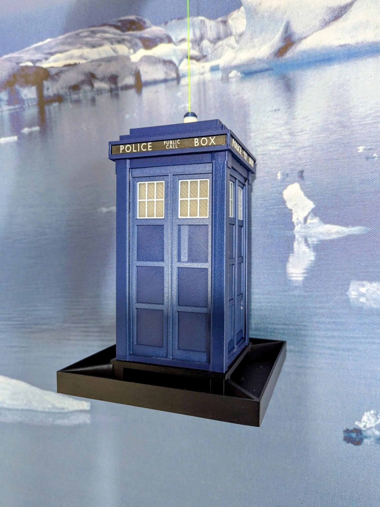 Doctor Who TARDIS Bird Seed Feeder, Handmade 3D Printed Bird Table, Police telephone box in Royal Blue or Navy , Whovian Gift Idea