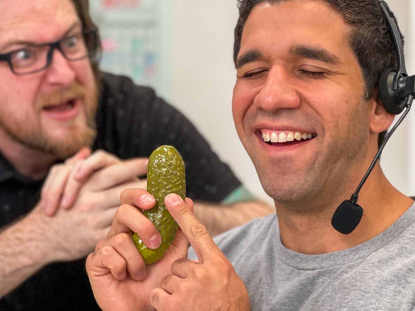 DR DINGUS Screaming Pickle – Original Goat Scream Toy for Pranks & Fun