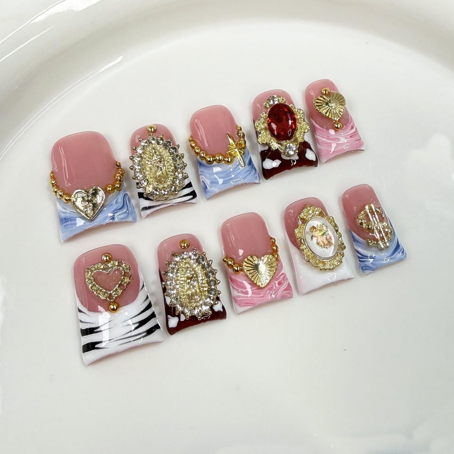 Duck Press on Nails – Handmade 3D Gold Embossed Rhinestone Short Nails (Size S)