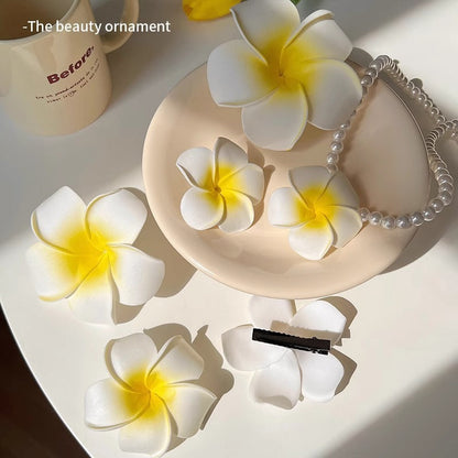 Plumeria Rubra Leather Flower Hairclip