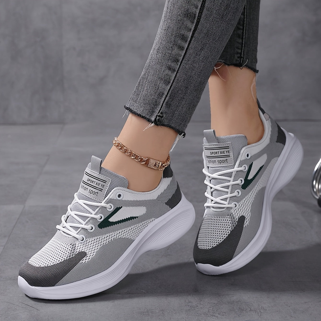 Lightweight And Simple Low-Top Air Cushion Sports Shoes for Women, Breathable Knitted Casual Footwear.