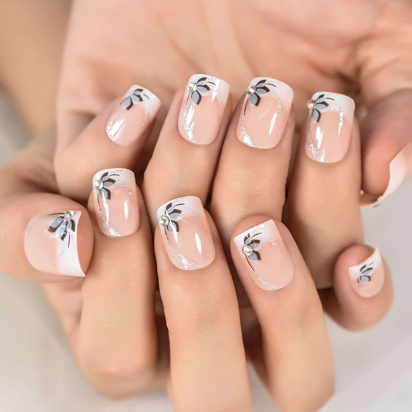 EchiQ Flowers Short Round Press-On Nails – Natural Design & Gel Polish DIY
