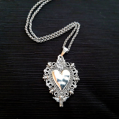 Gothic Heart Pendant Necklace