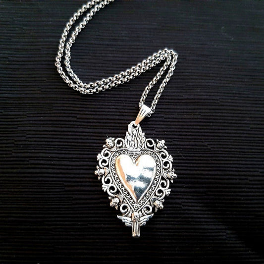 Gothic Heart Pendant Necklace