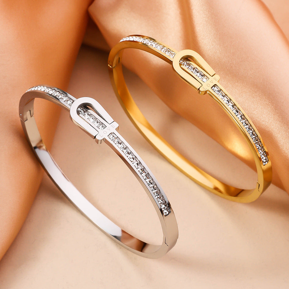 Exquisite Buckle Bracelet