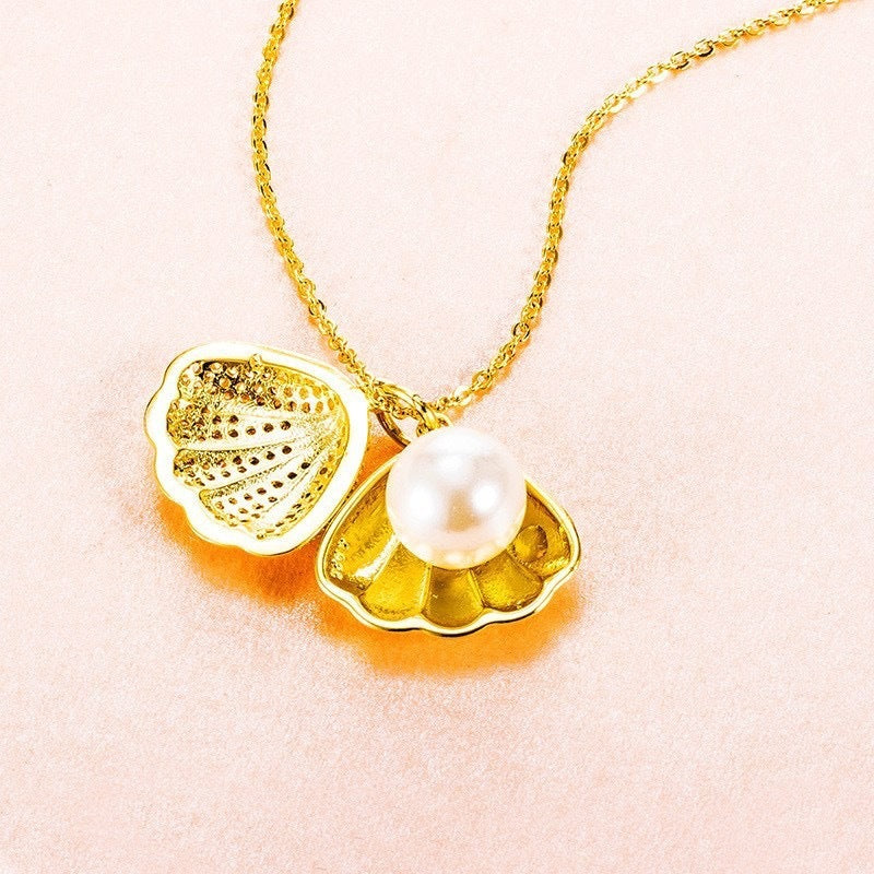 Shell Pearl Necklace With Rhinestones