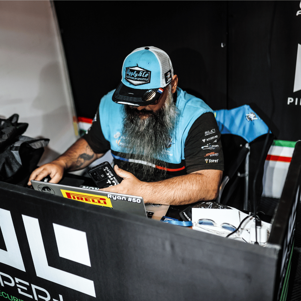 Diamond Cap x Flembbo MV Agusta Team