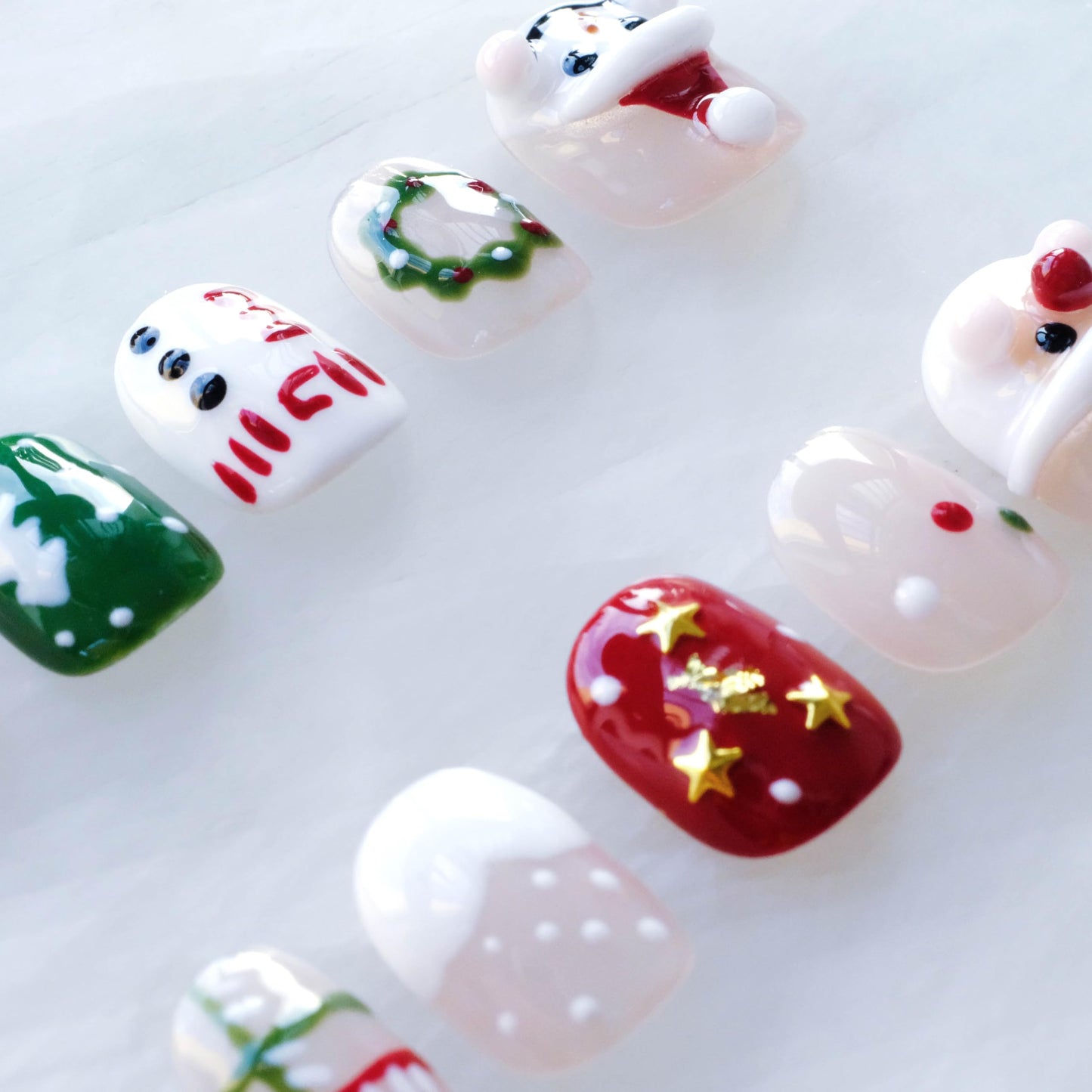 GLORS Christmas Press-On Nails – Short Square 3D Festive Set with Santa & Snowman (10 Pieces, XS/SS)