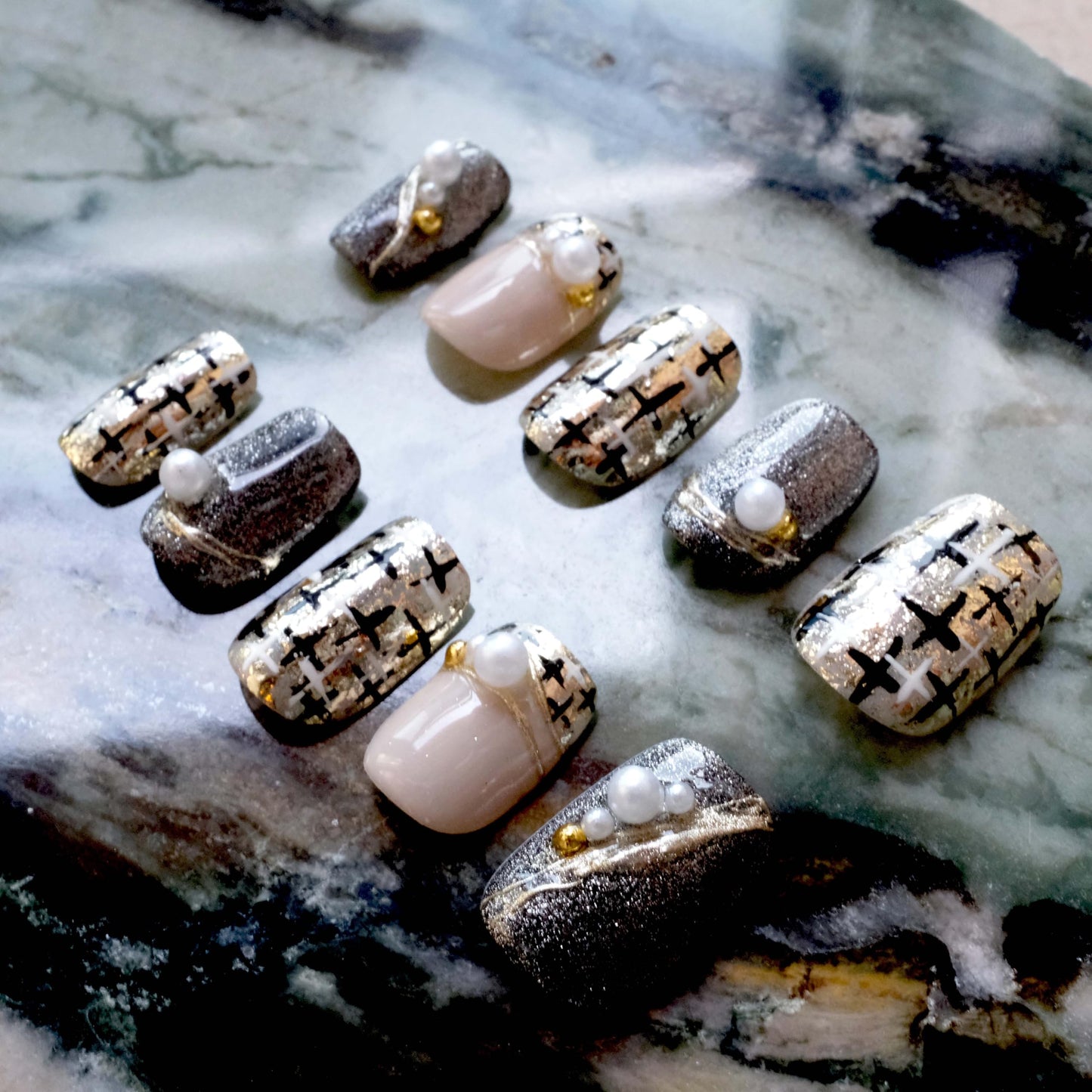 GLORS Purely Handmade Press On Nails | Short Square Gold & Pearl, 10 Pieces (Large, SS) | Salon-Quality Nail Art