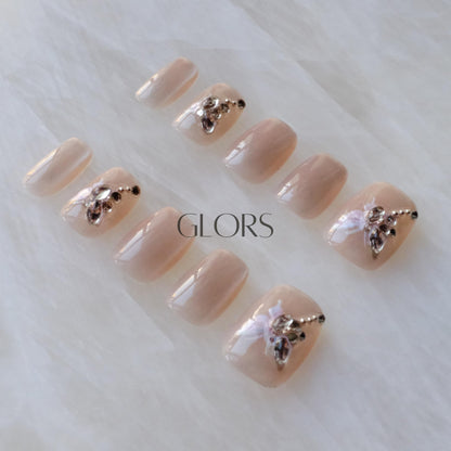 GLORS Purely Handmade Short Press On Nails | SCSbutterfly Cat-Eye Art (10 pcs, Small)