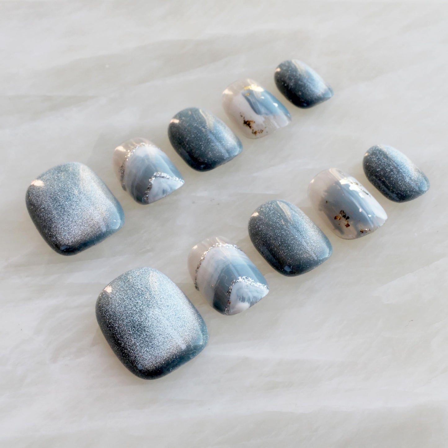 GLORS Purely Handmade Press On Nails | Blue White Glitter Snow Mountain Short Square, 10 Pieces