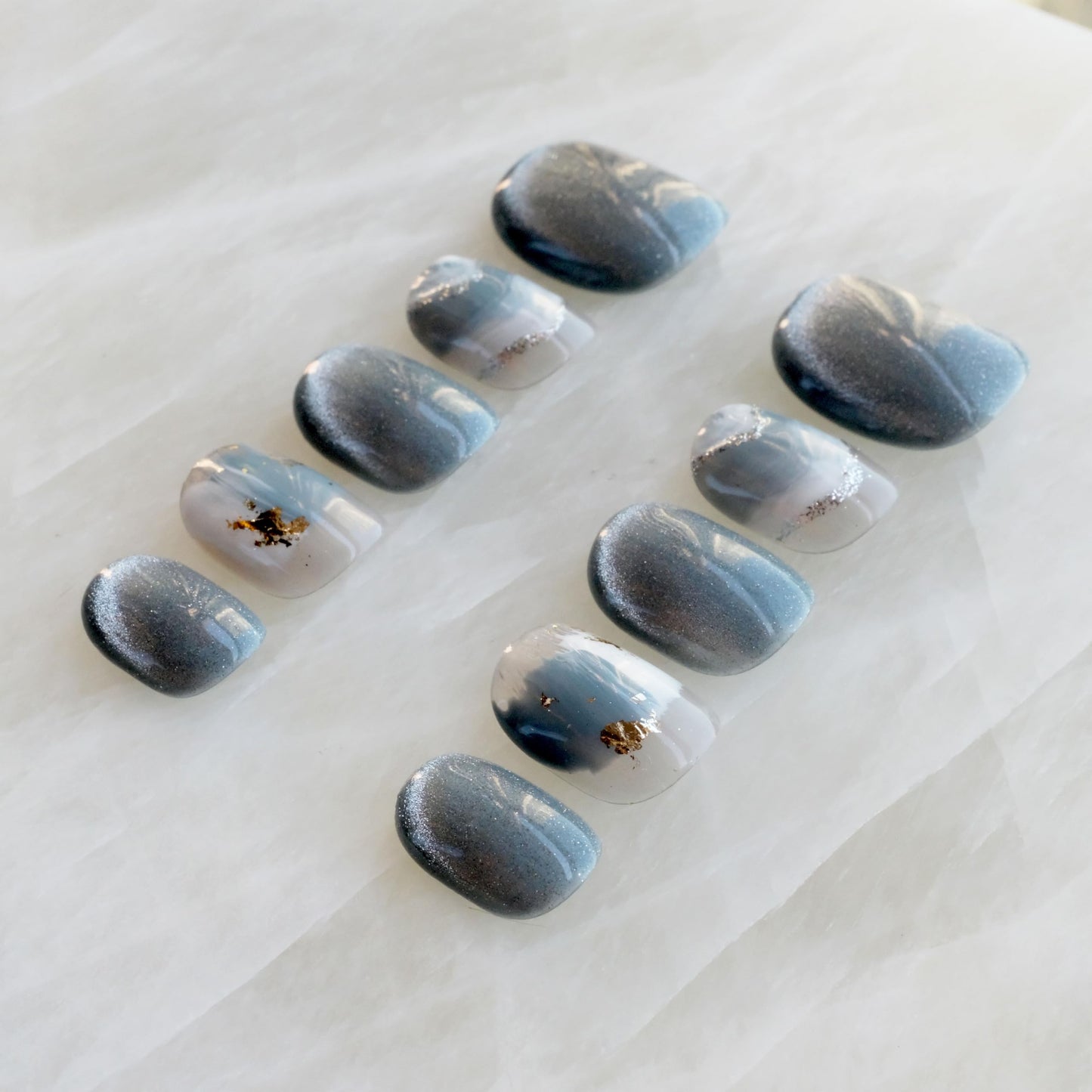 GLORS Purely Handmade Press On Nails – Blue & White Glitter Snow Mountain, Short Square, 10 Pieces