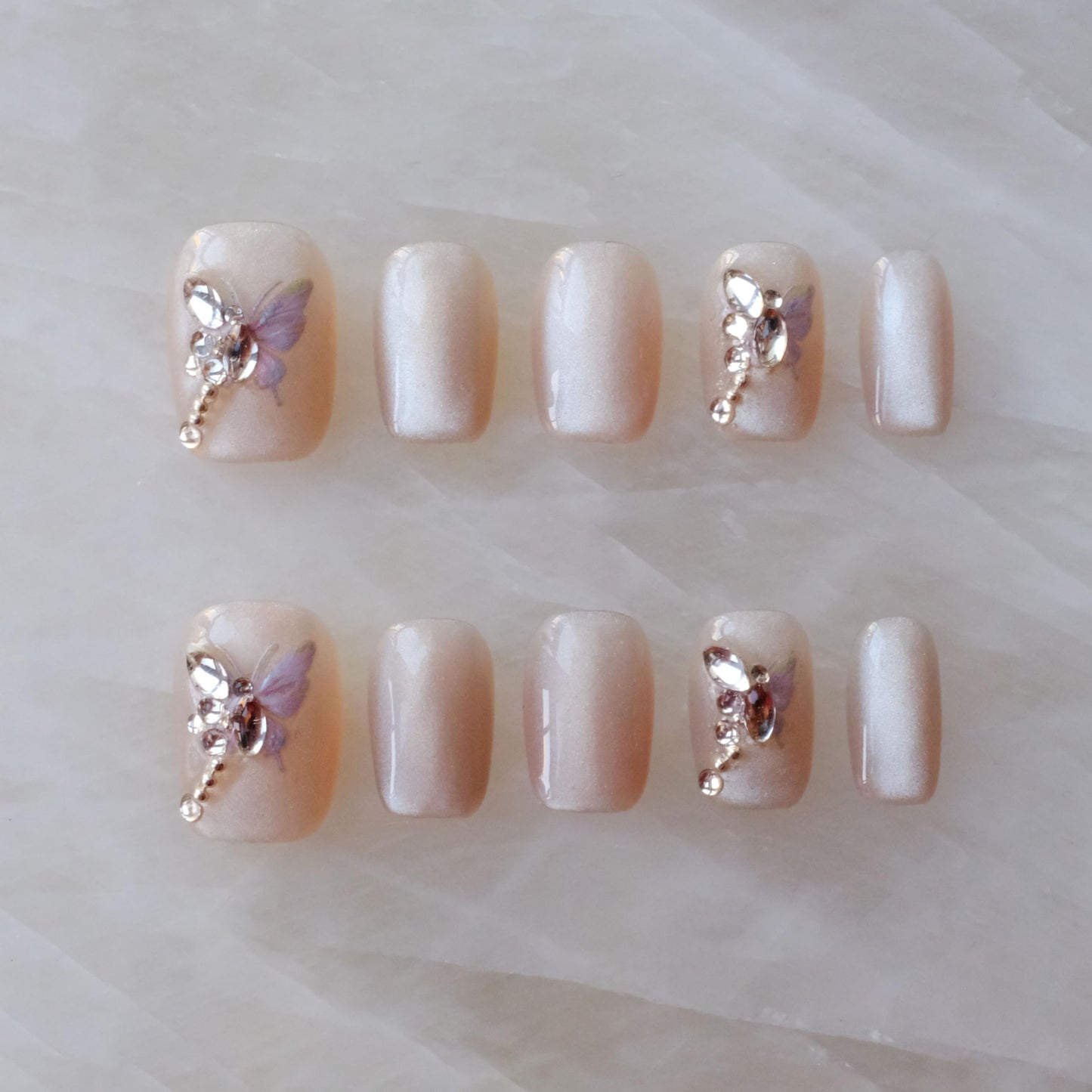 GLORS Purely Handmade Short Press On Nails – SCSbutterfly Butterfly Cat-Eye Art, Short Square, 10 Pieces