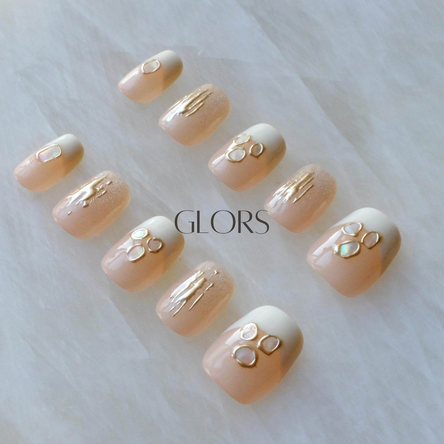 [GLORS] Purely Handmade Press On Nails | Mica Love Shell Piece Nail Art | Short Square, Salon Quality 10-Piece Set (Large, SS)