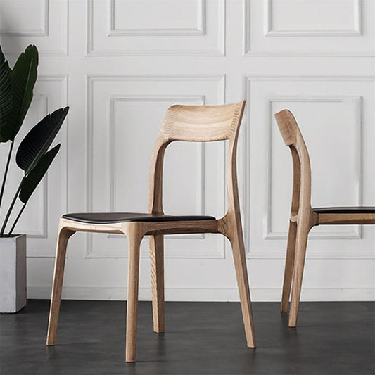 A Set Of 2 Hans CH3 Dining Chairs, Dark Oak, Light Oak
