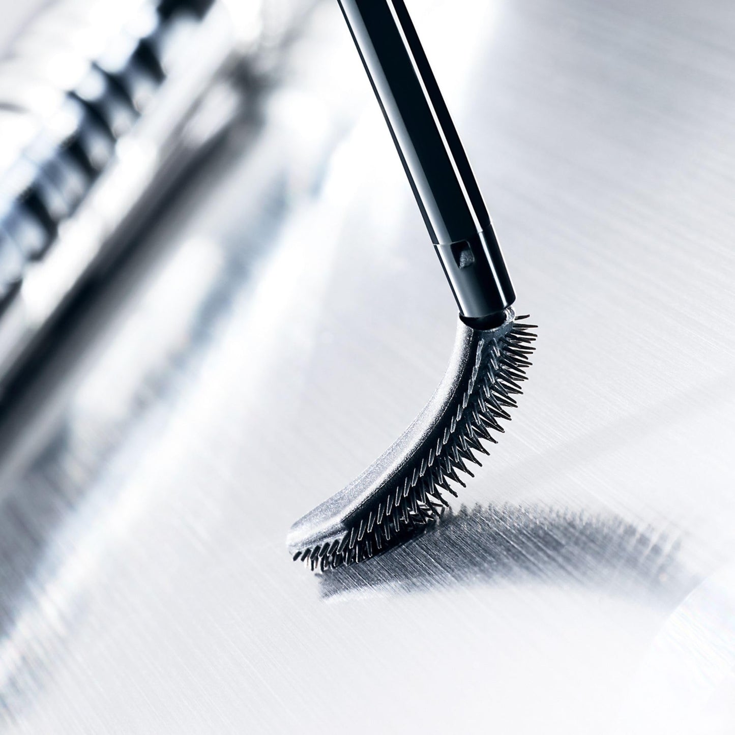 Heroine Make Lash Hype Mascara – 3D Lift & Define, Long-Lasting Curl, Black