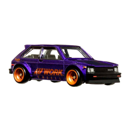 Hot Wheels Car Culture Circuit Legends: Toyota Starlet KP61 1:64 – Premium Collection