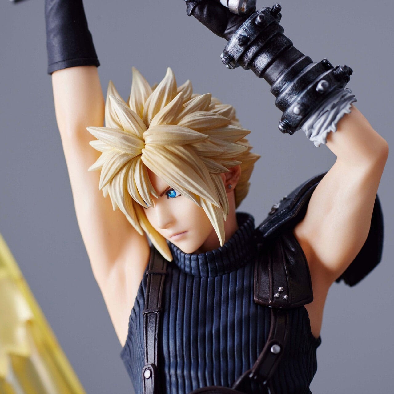 Final Fantasy VII Rebirth PVC Figure - Cloud Strife 30cm