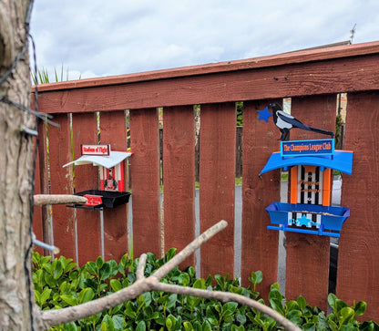Newcastle United Garden Bird Feeding Station -  NUFC champions league edition Garden Decor and Wild Bird Food Feeder Toon Army Gift for Fan
