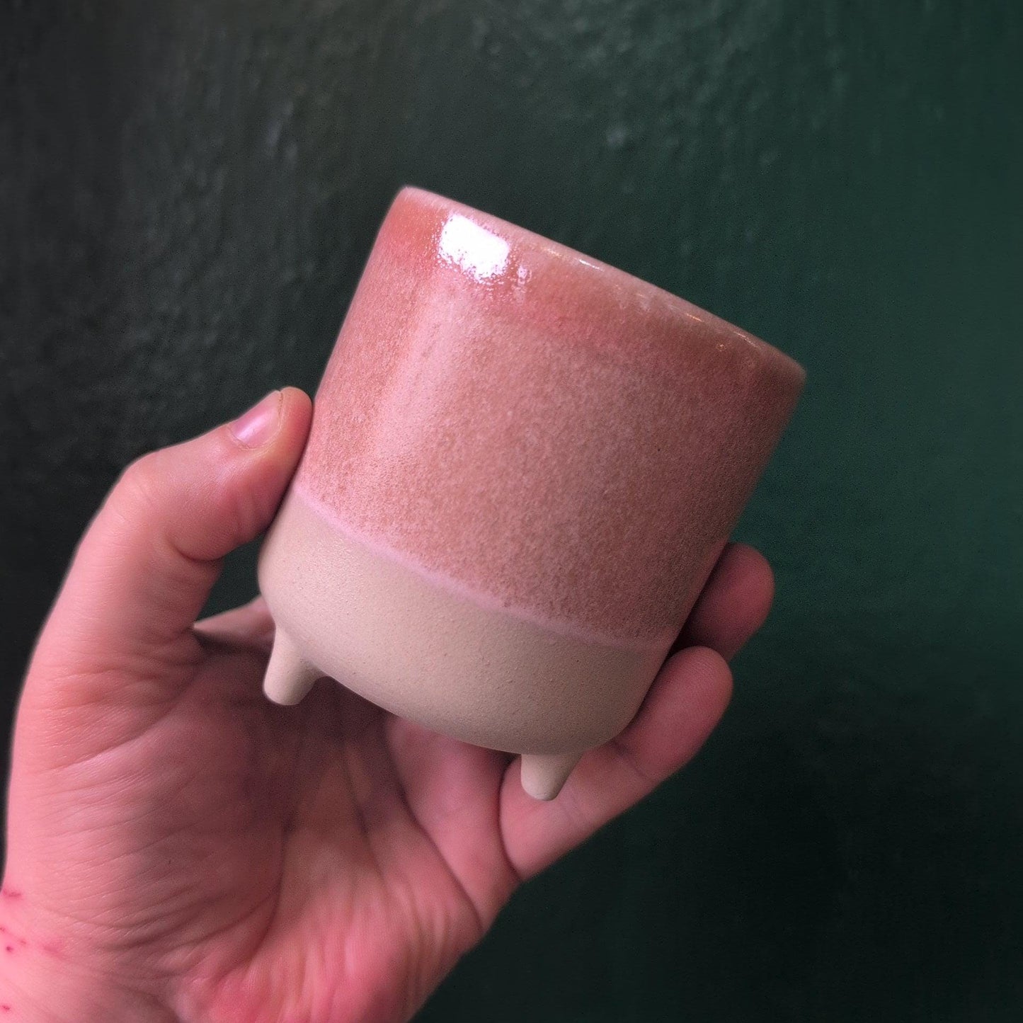 Jolie Matte Reactive 3 Leg Planter