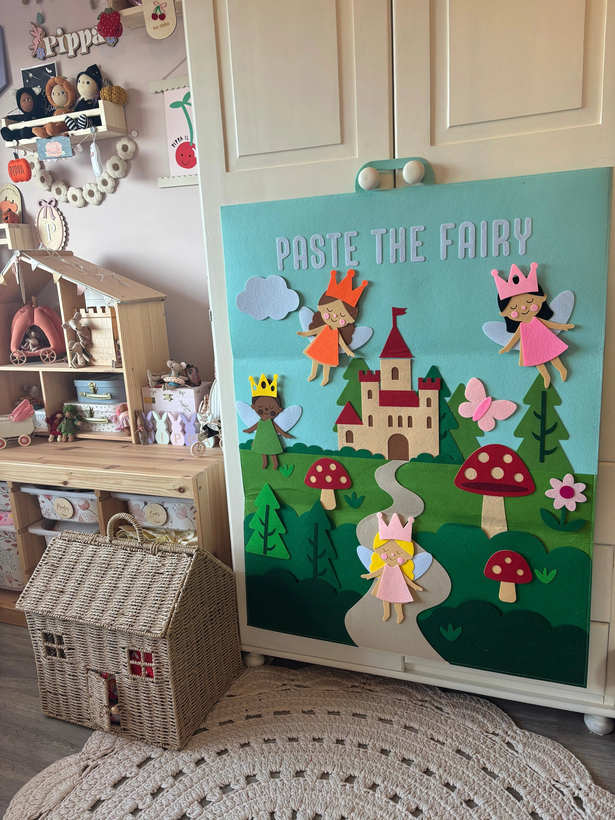 Paste the Fairy Felt Play Board