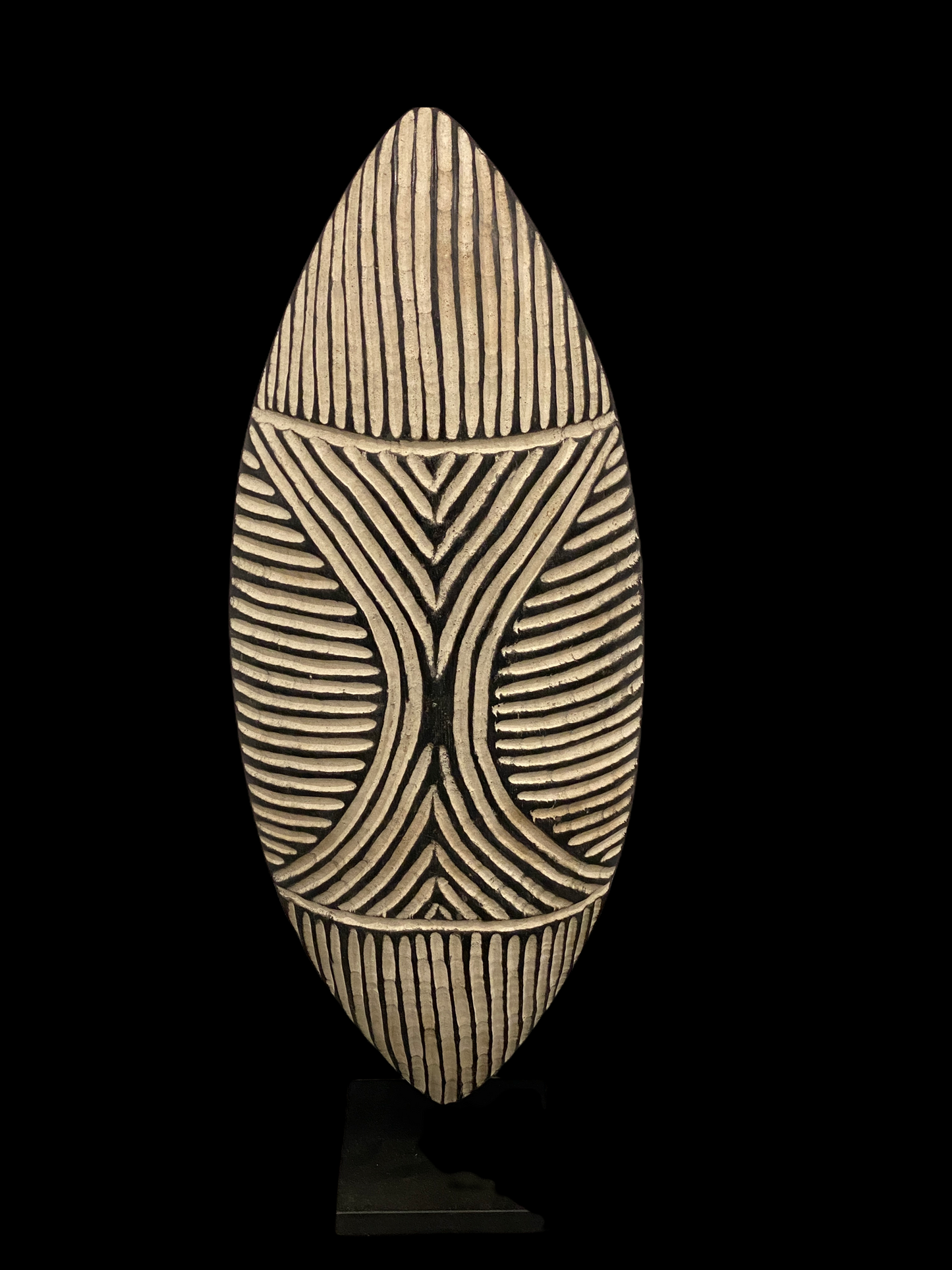 Cameroon Shield Oblong (04)