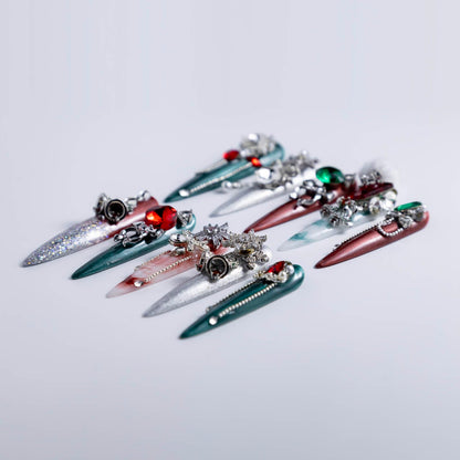 IntoVibes 10-Piece Handmade Red & Green Christmas Nails with Stiietto Design – Reusable, Size M