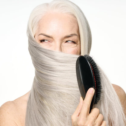 ion Texturizing Wax – Lightweight, Pliable Hold for Defined Short Styles