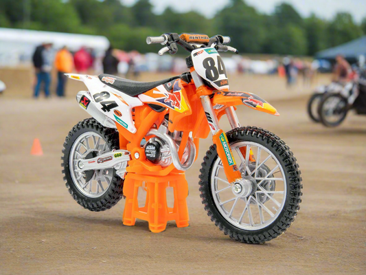 KTM 450 SX-F Factory Edition 2018 - 1:18 Scale Motorbike Model